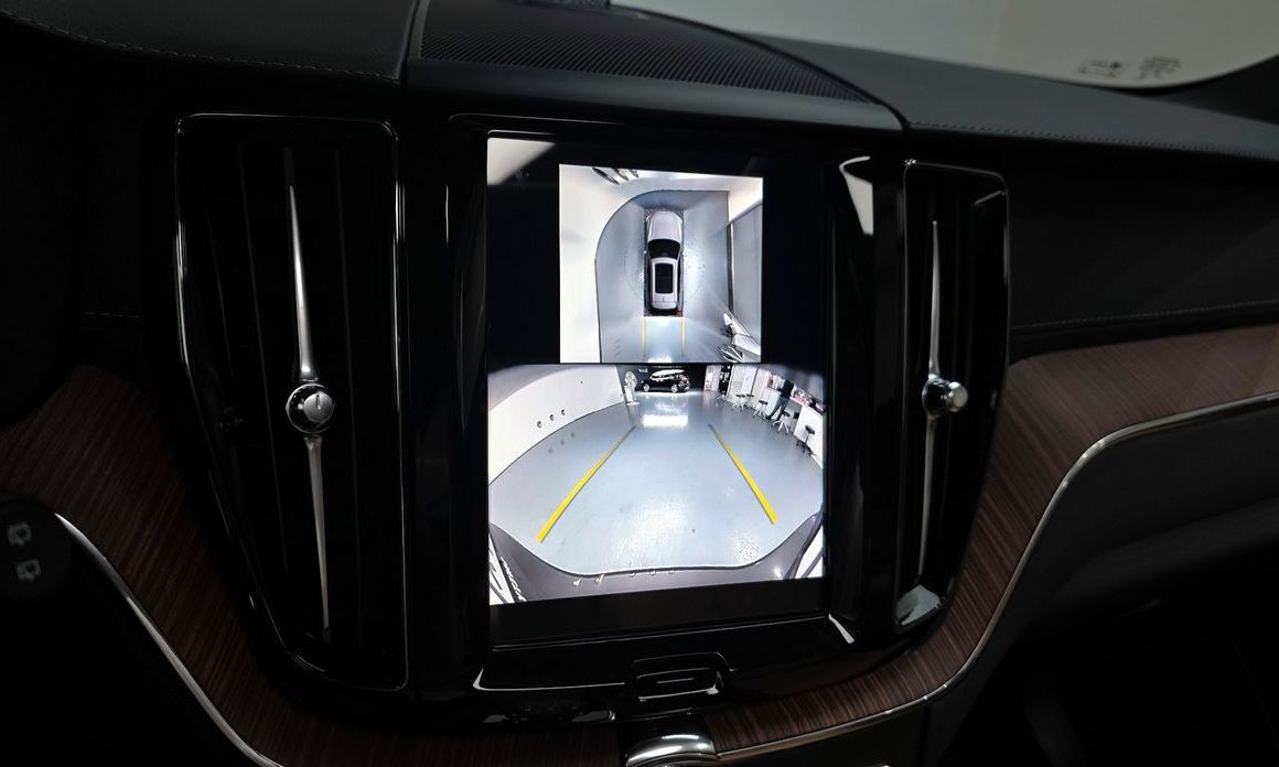 Volvo XC60 2025