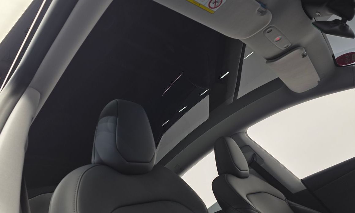 Tesla Model Y 2025