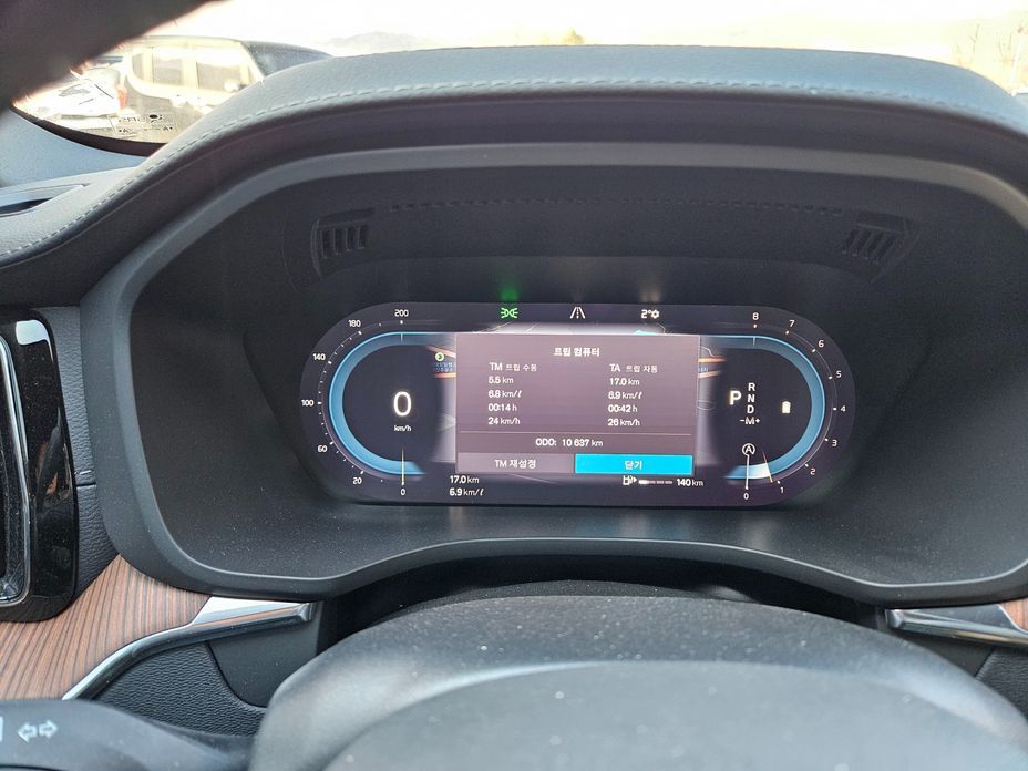 Volvo XC60 2025