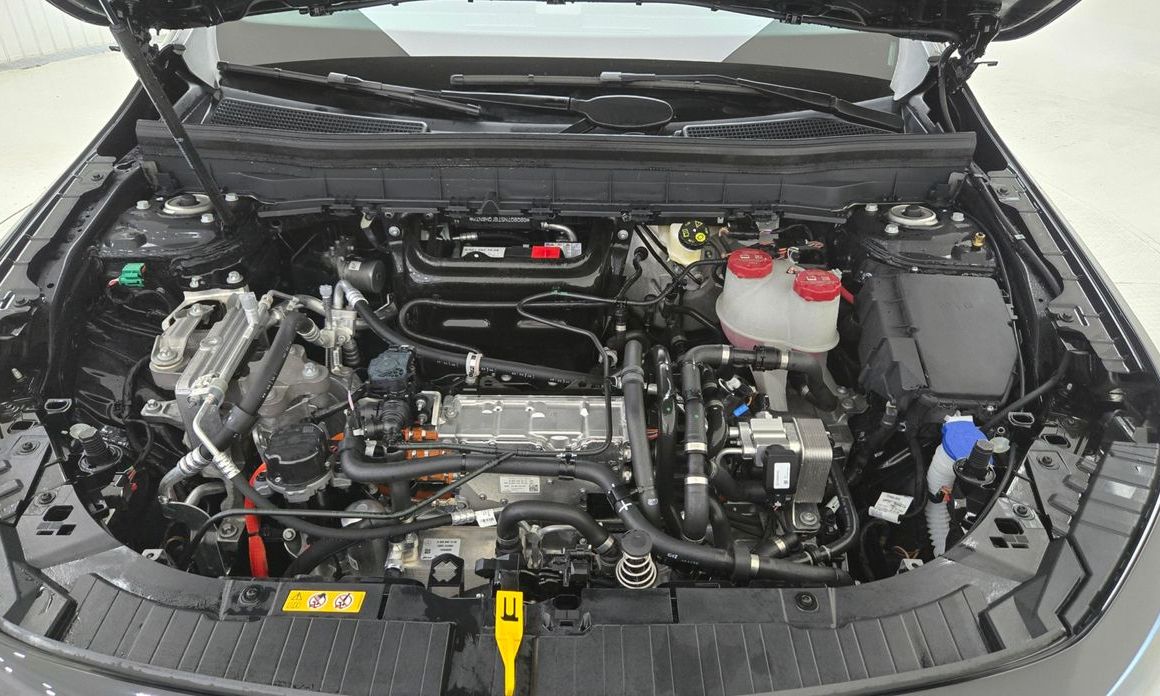 Mercedes-Benz EQB 2025