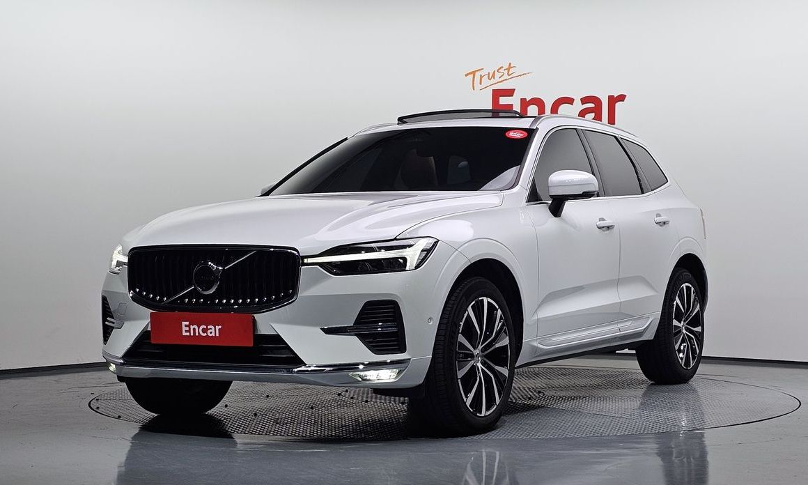 Volvo XC60 2025