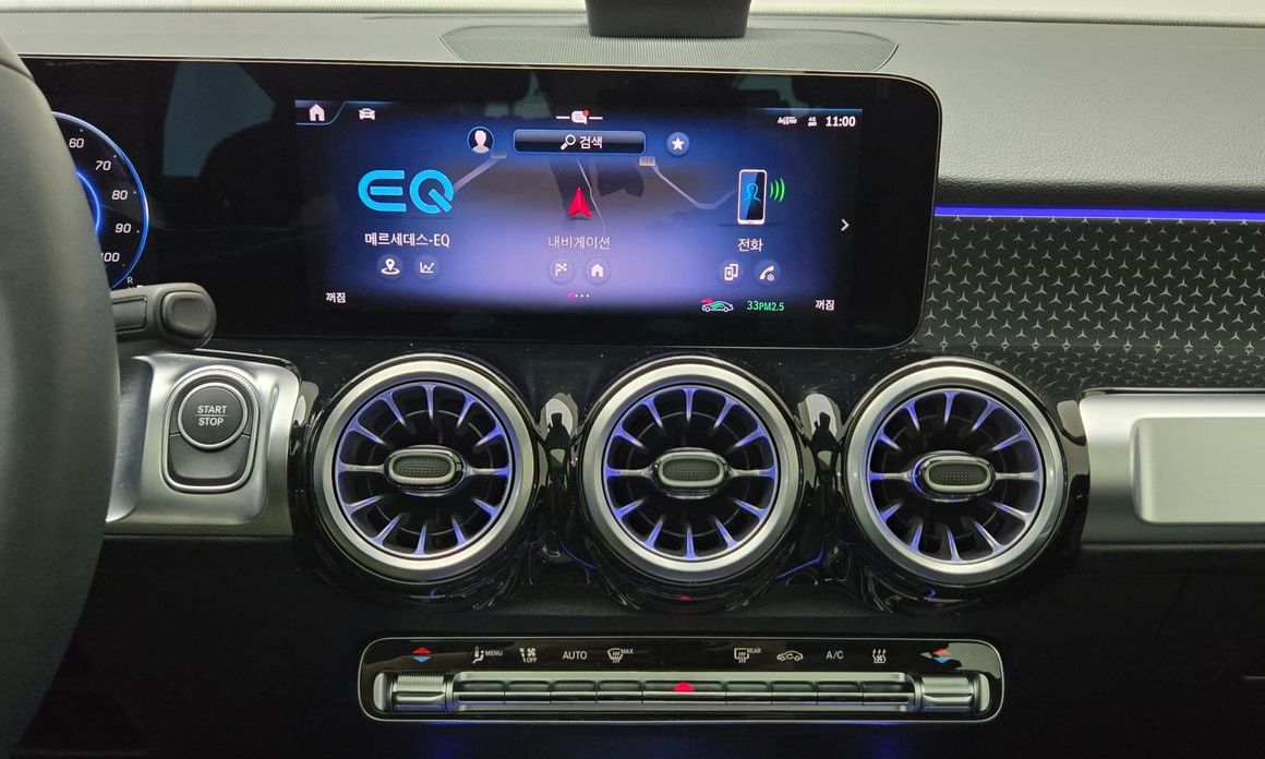 Mercedes-Benz EQB 2025