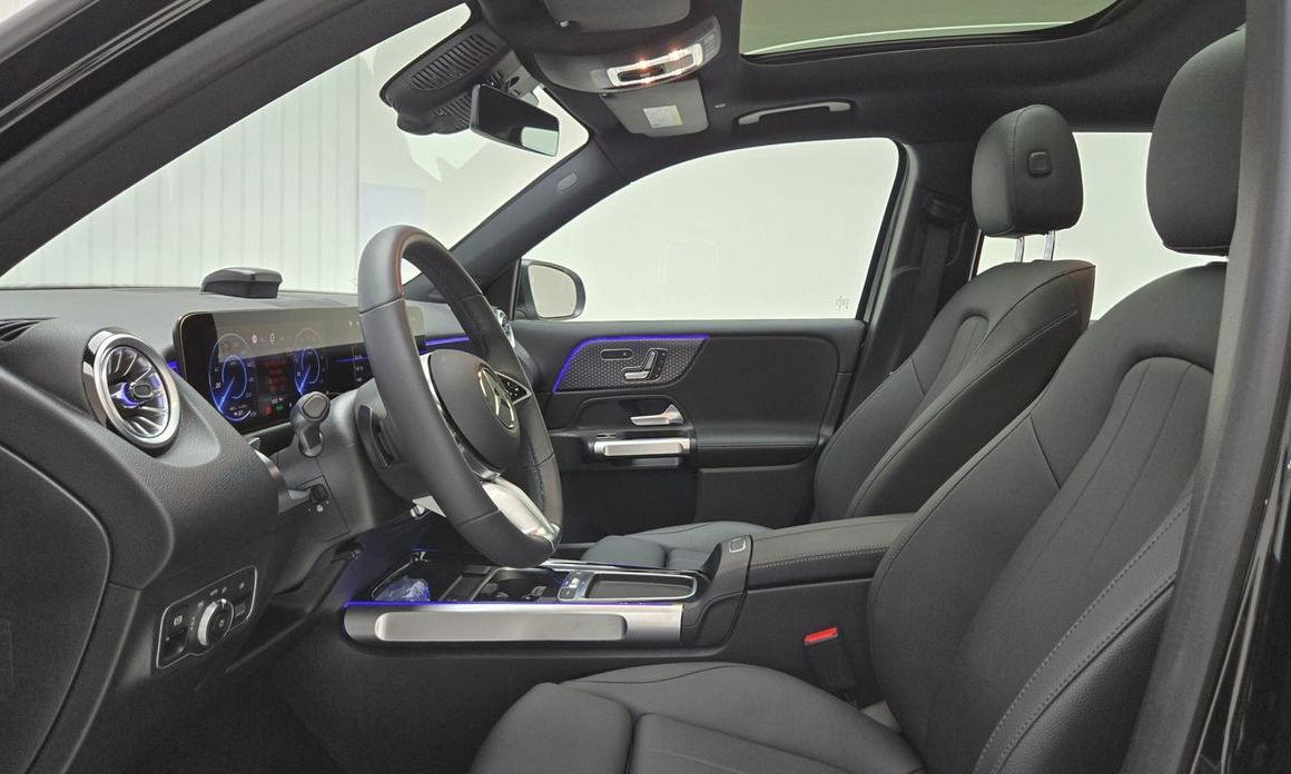 Mercedes-Benz EQB 2025