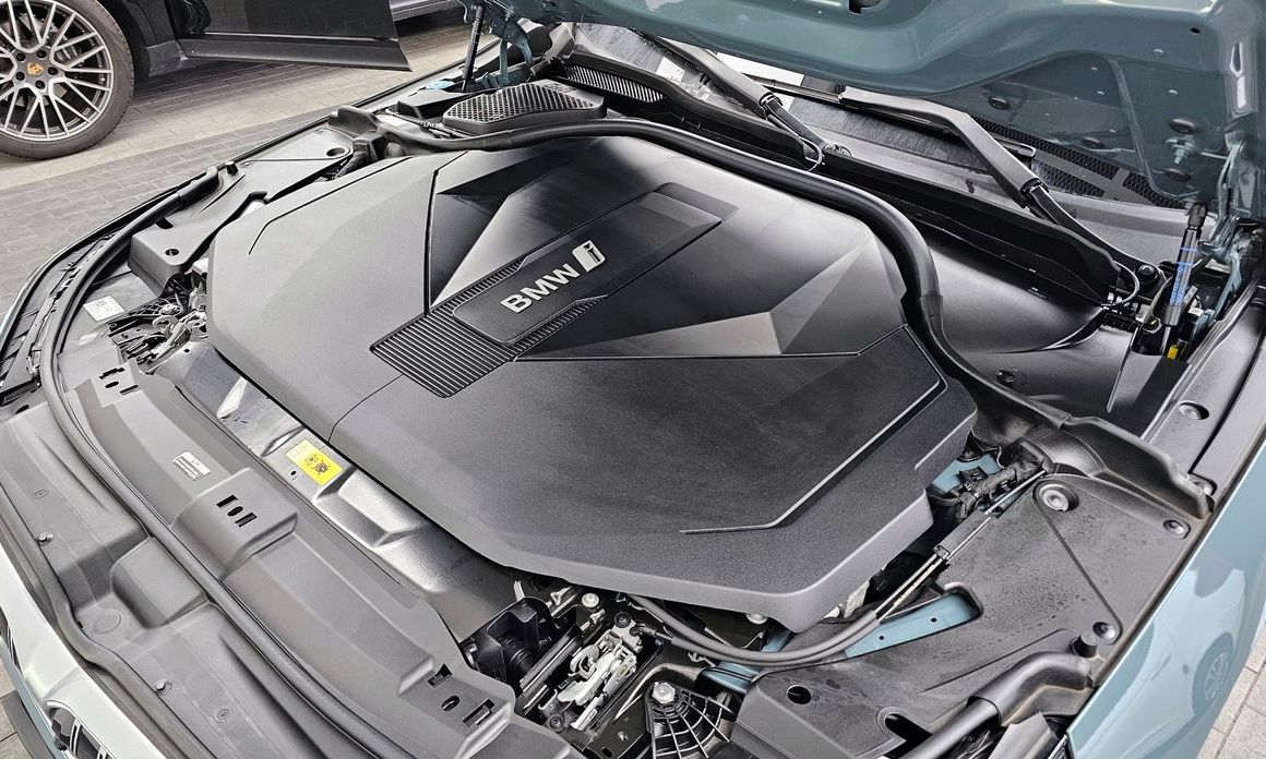 BMW i5 2024