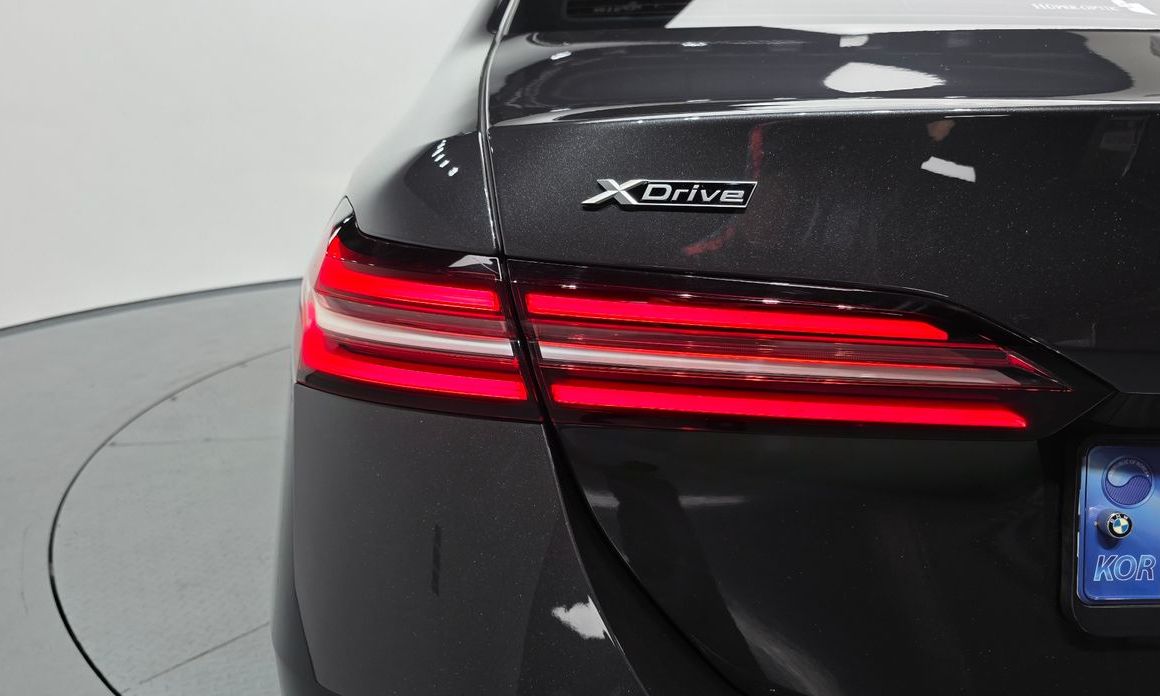BMW 5-Series 2024