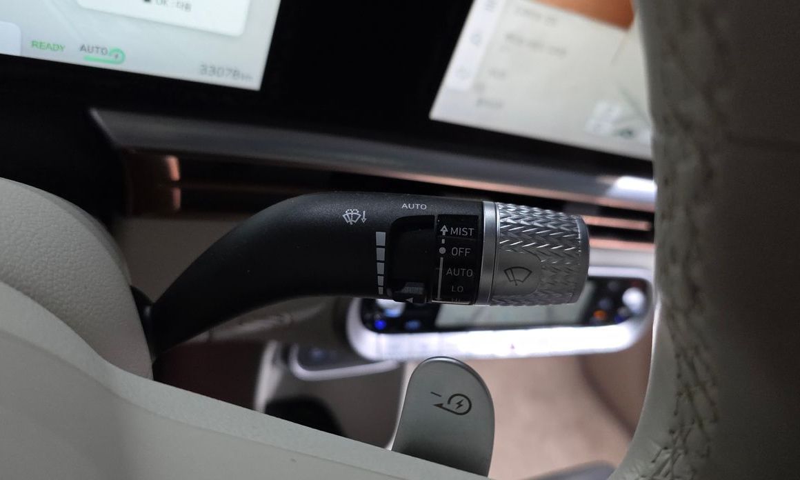 Genesis GV60 2023
