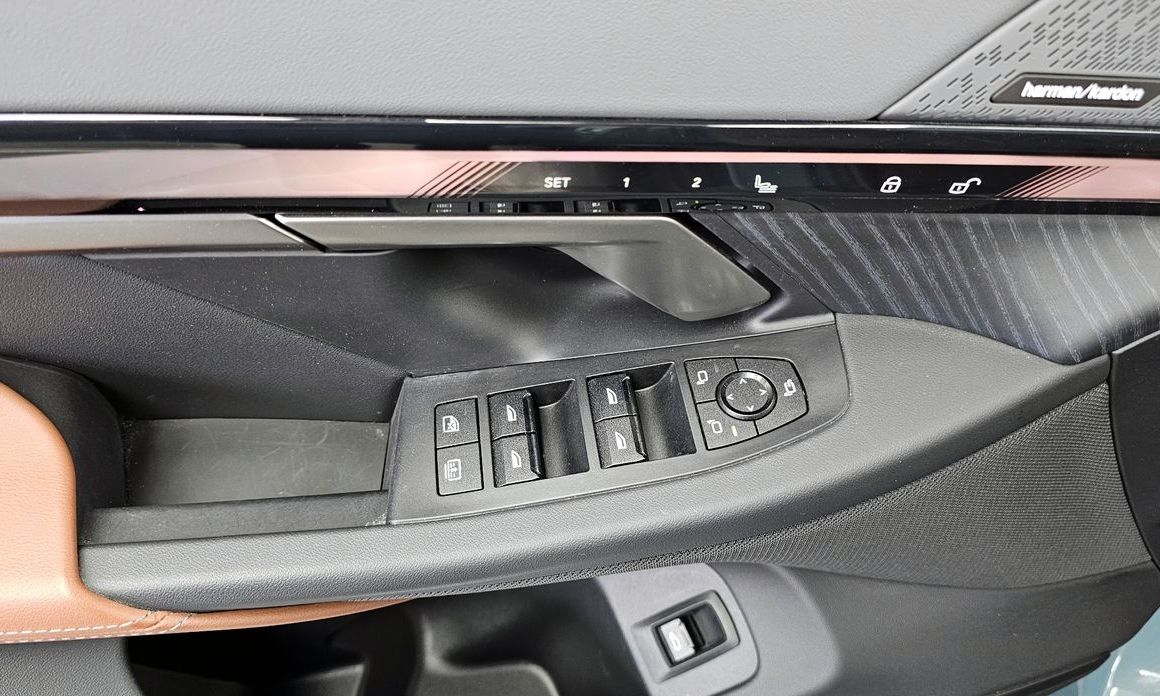 BMW i5 2024