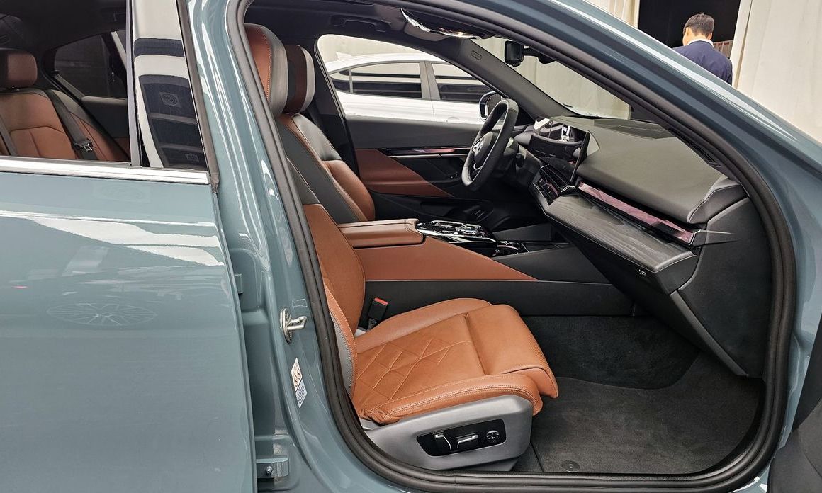 BMW i5 2024