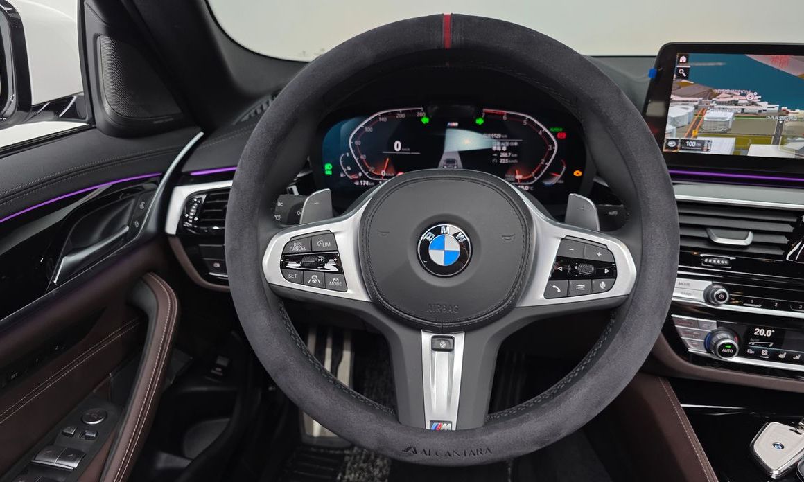 BMW 5-Series 2023