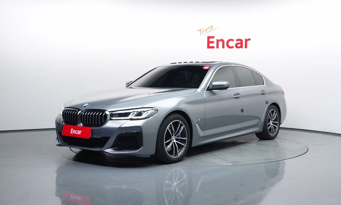 BMW 5-Series 2023