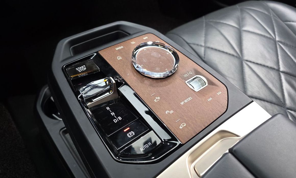 BMW iX 2022