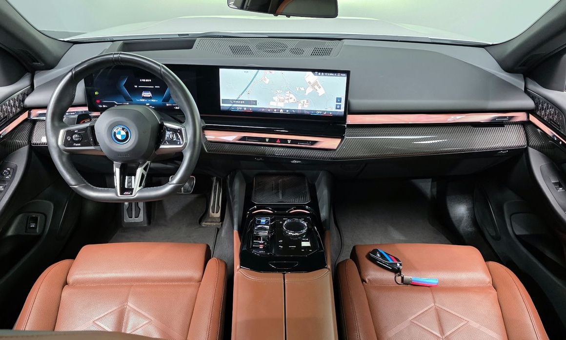 BMW i5 2024