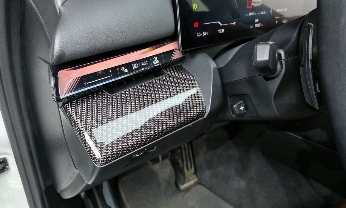 BMW i5 2024