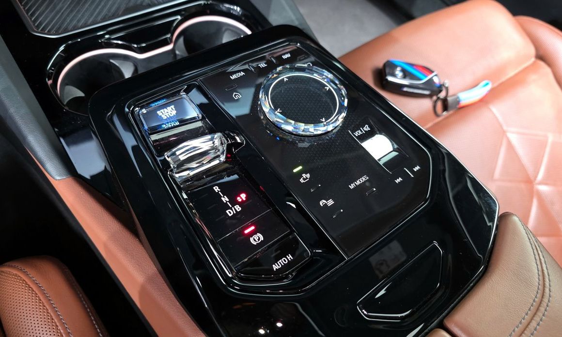 BMW i5 2024