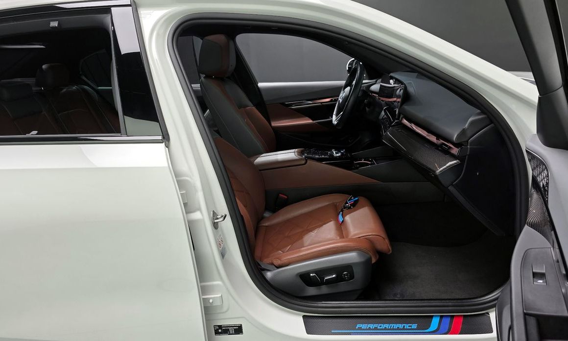 BMW i5 2024