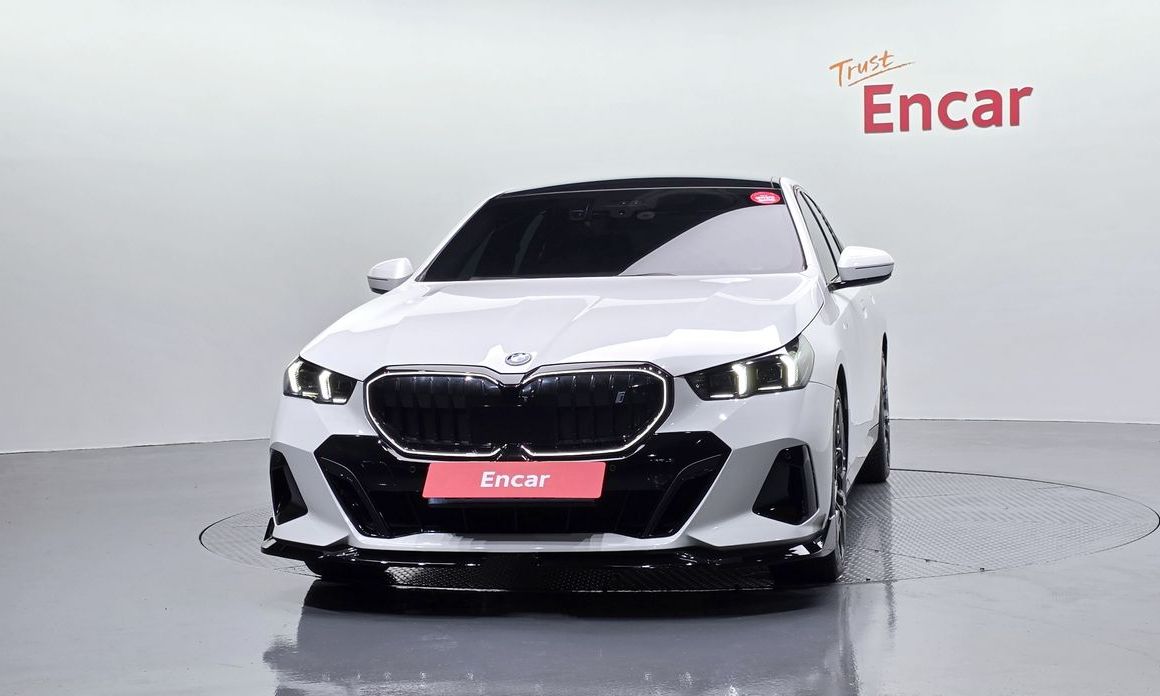 BMW i5 2024