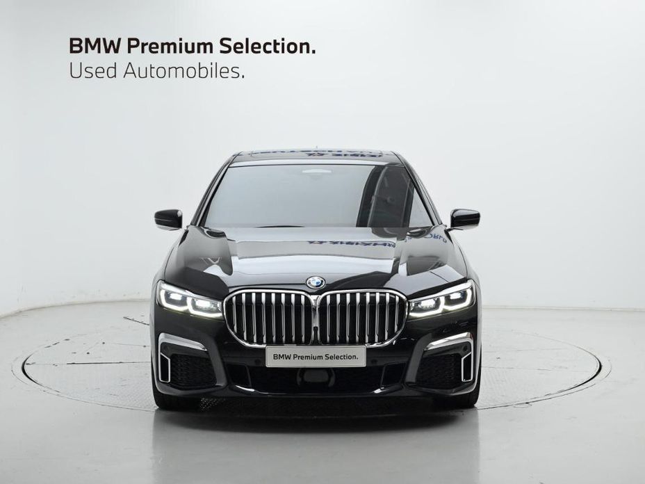 BMW 7-Series 2022