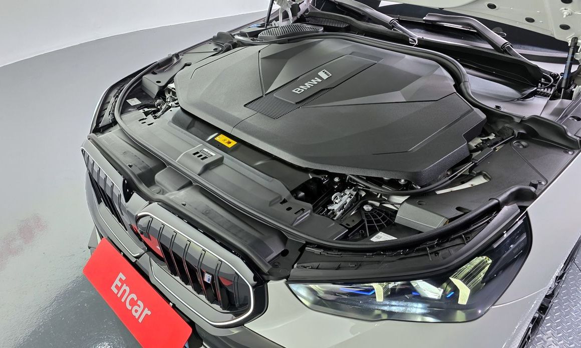 BMW i5 2024