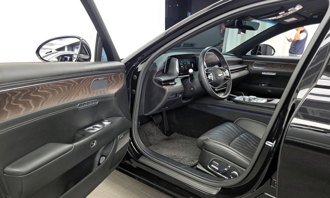 Genesis G90 2024