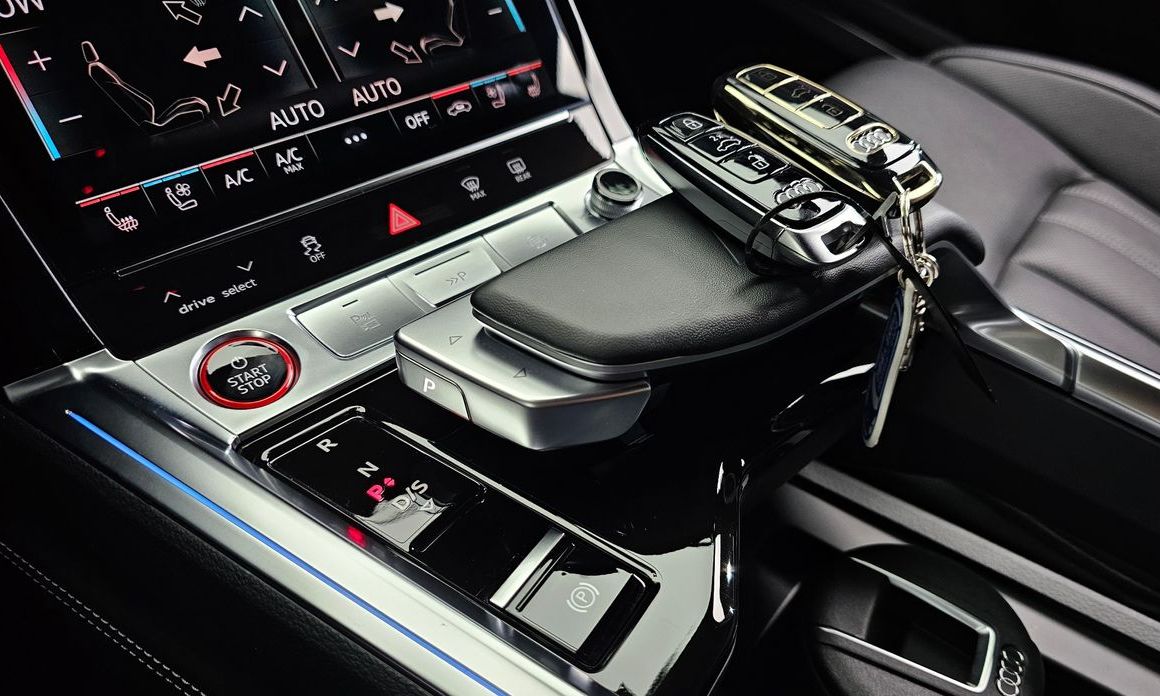 Audi SQ8 e-tron 2024