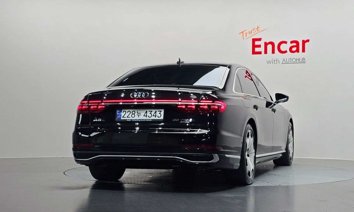 Audi A8 2023