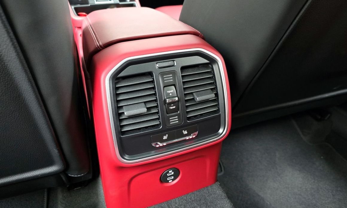 Porsche Macan 2023
