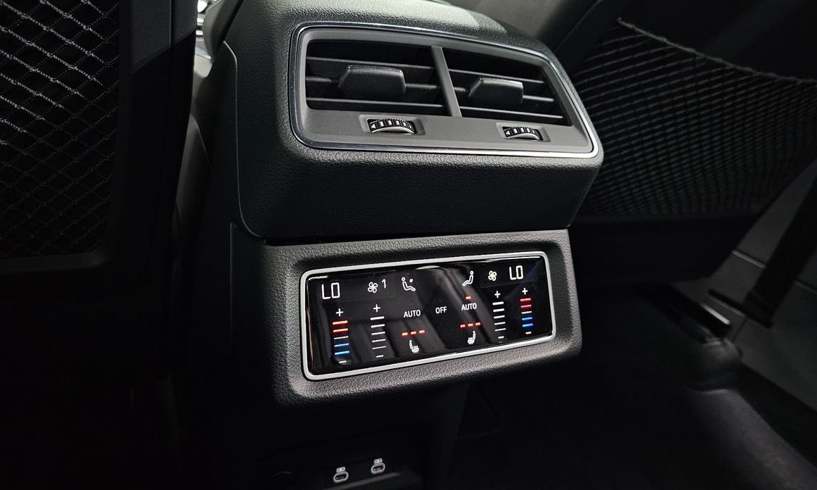 Audi SQ8 e-tron 2024