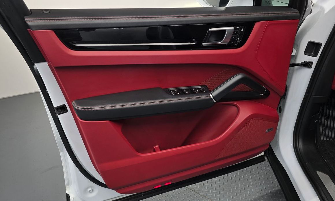 Porsche Cayenne 2023