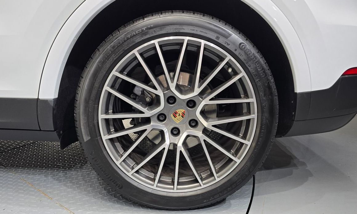 Porsche Cayenne 2023