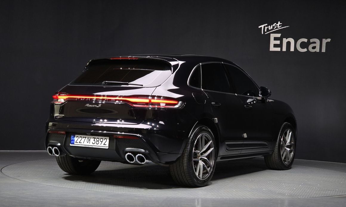 Porsche Macan 2023