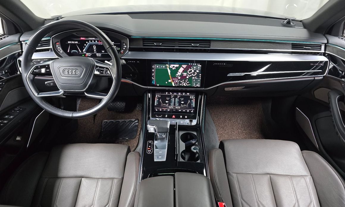 Audi A8 2023