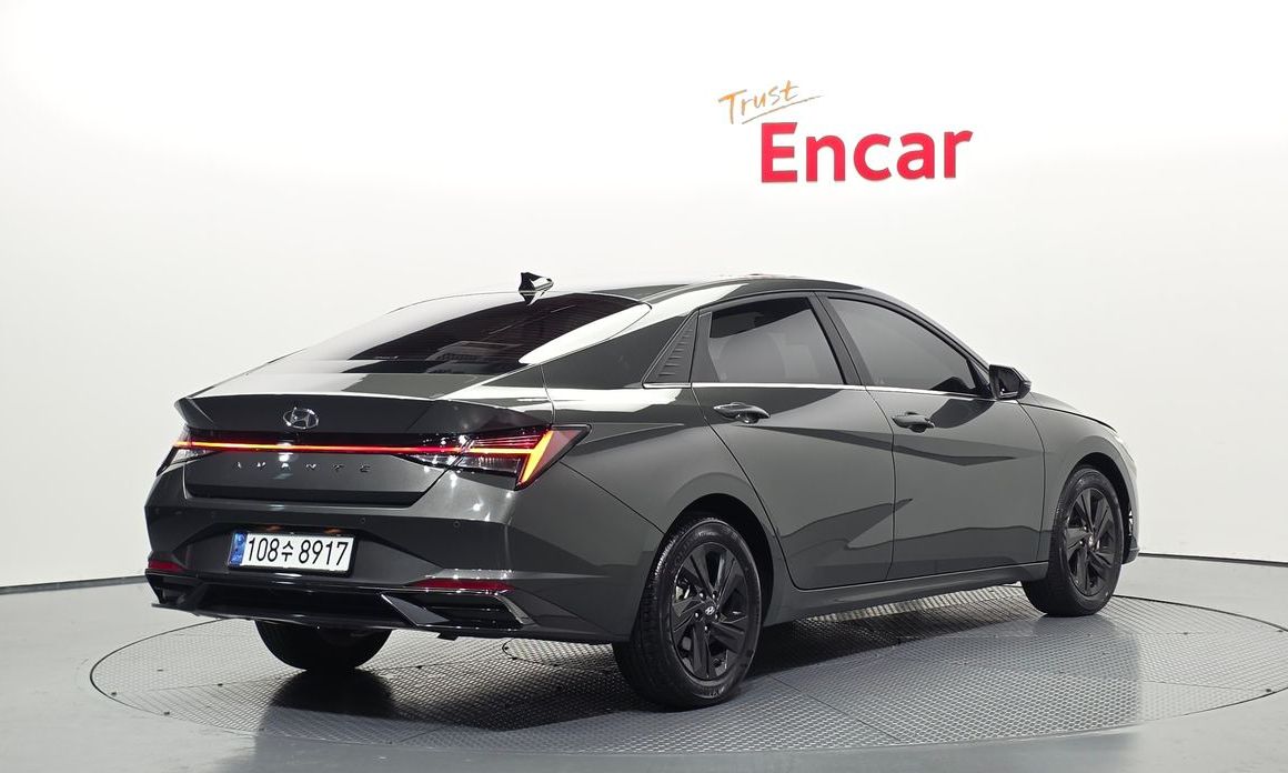 Hyundai AVANTE 2021