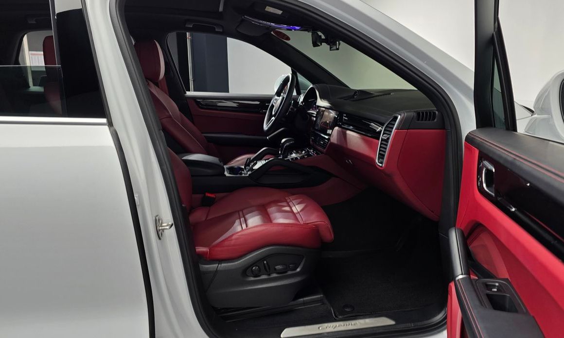 Porsche Cayenne 2023