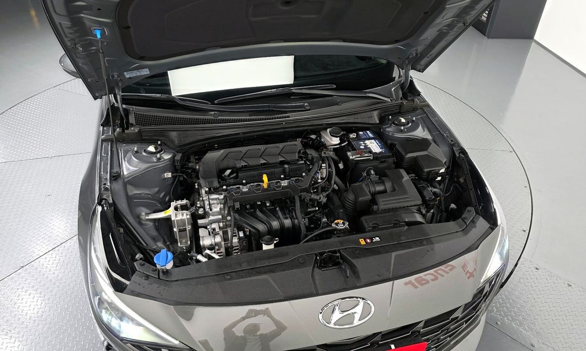 Hyundai AVANTE 2021