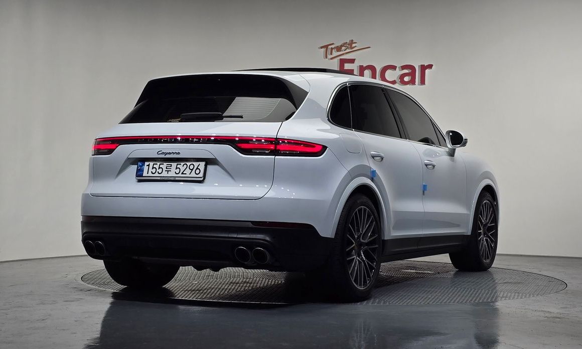 Porsche Cayenne 2023