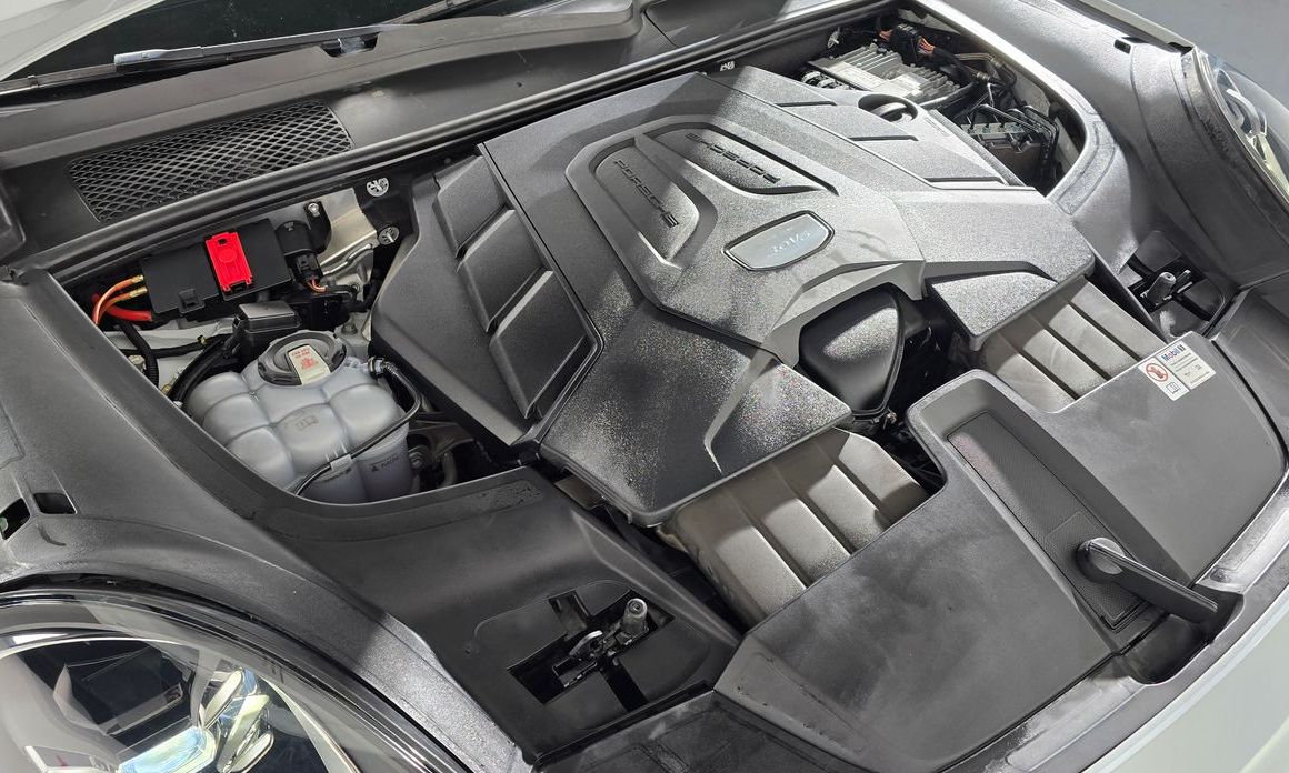 Porsche Cayenne 2023