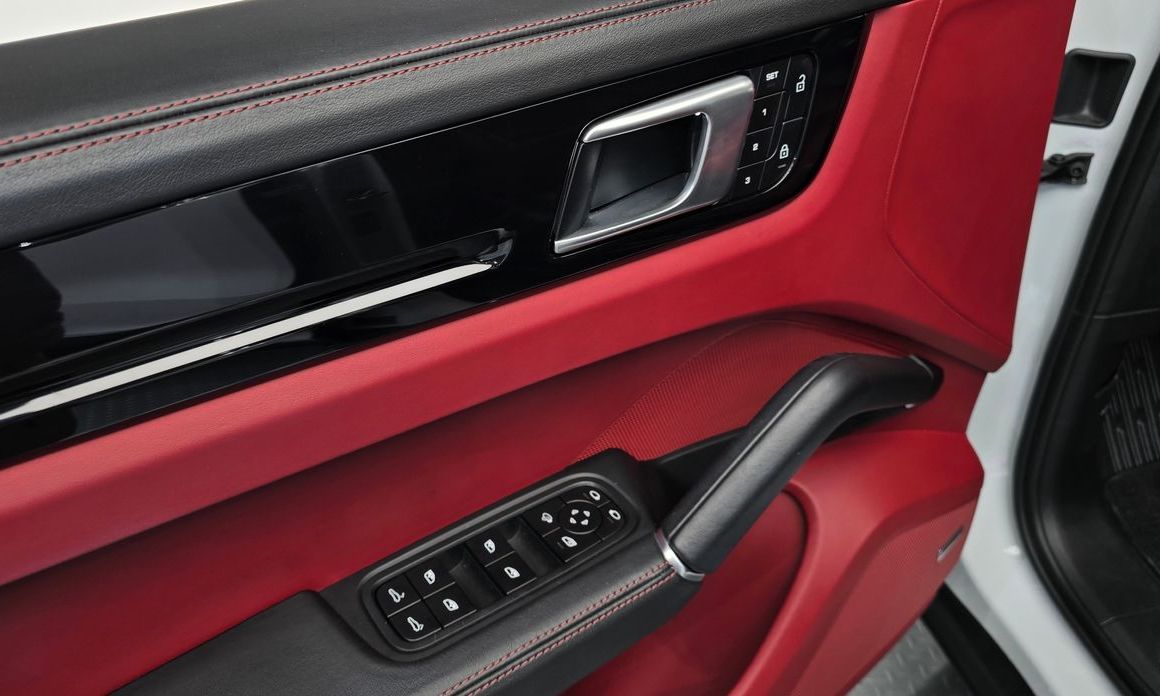 Porsche Cayenne 2023