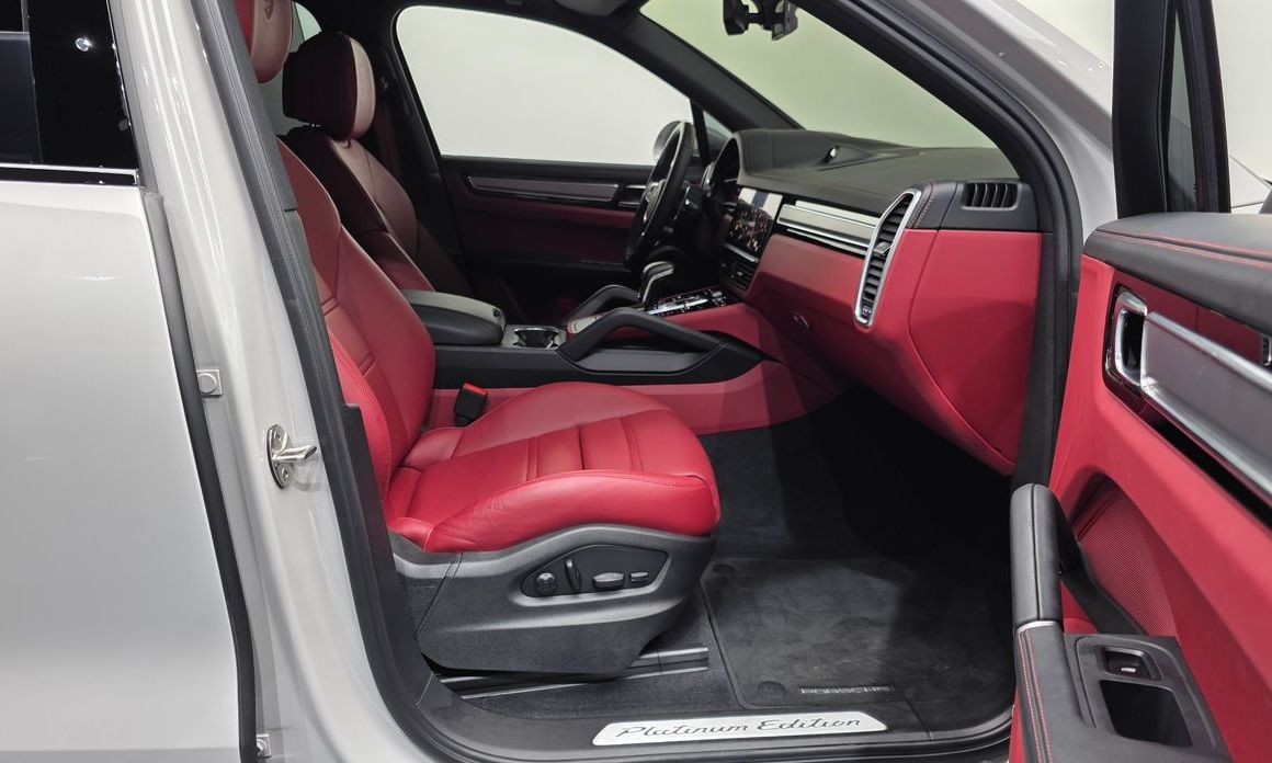 Porsche Cayenne 2023