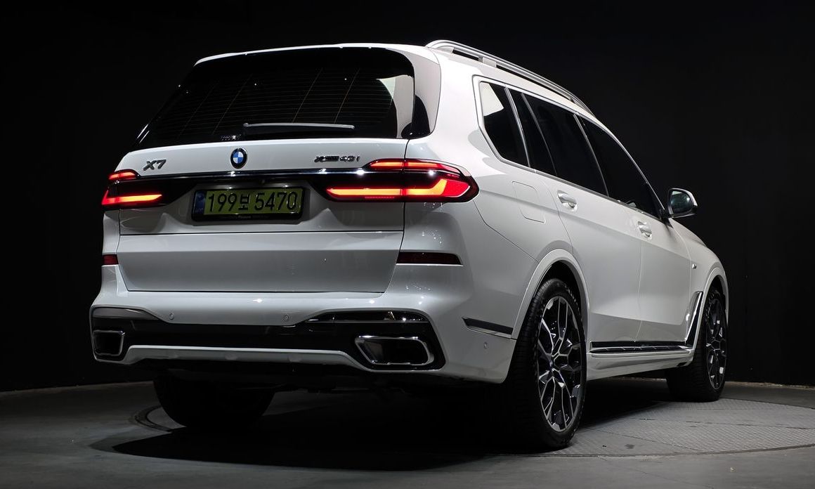 BMW X7 2025
