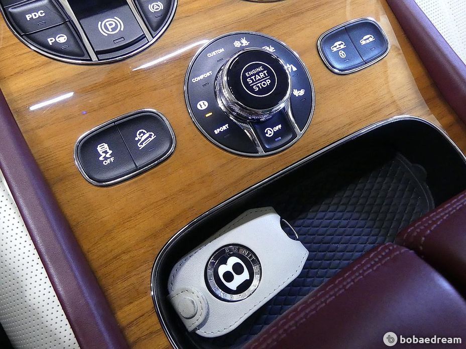 Bentley Bentayga 2022