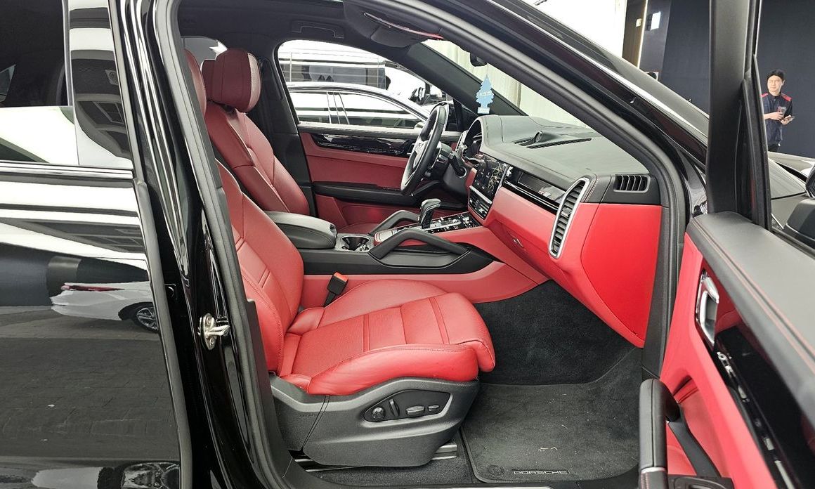 Porsche Cayenne 2023