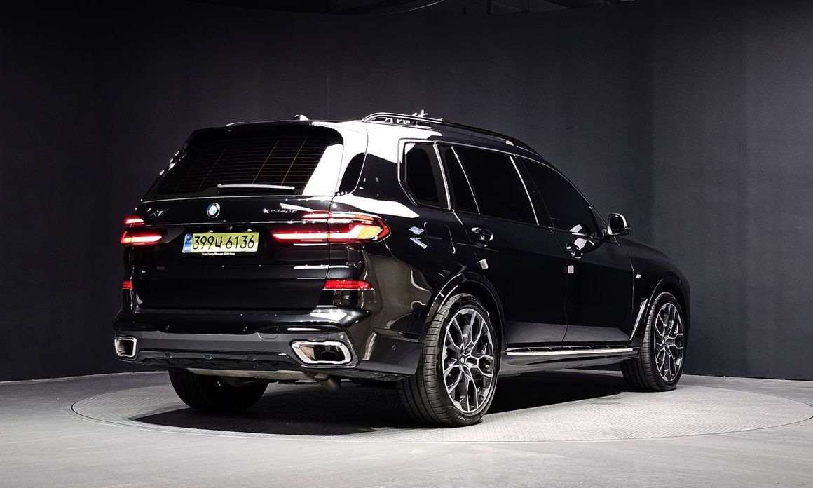BMW X7 2025