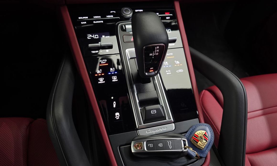 Porsche Cayenne 2023