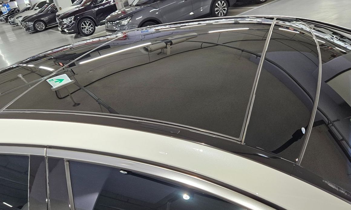 Mercedes-Benz S-Class 2025