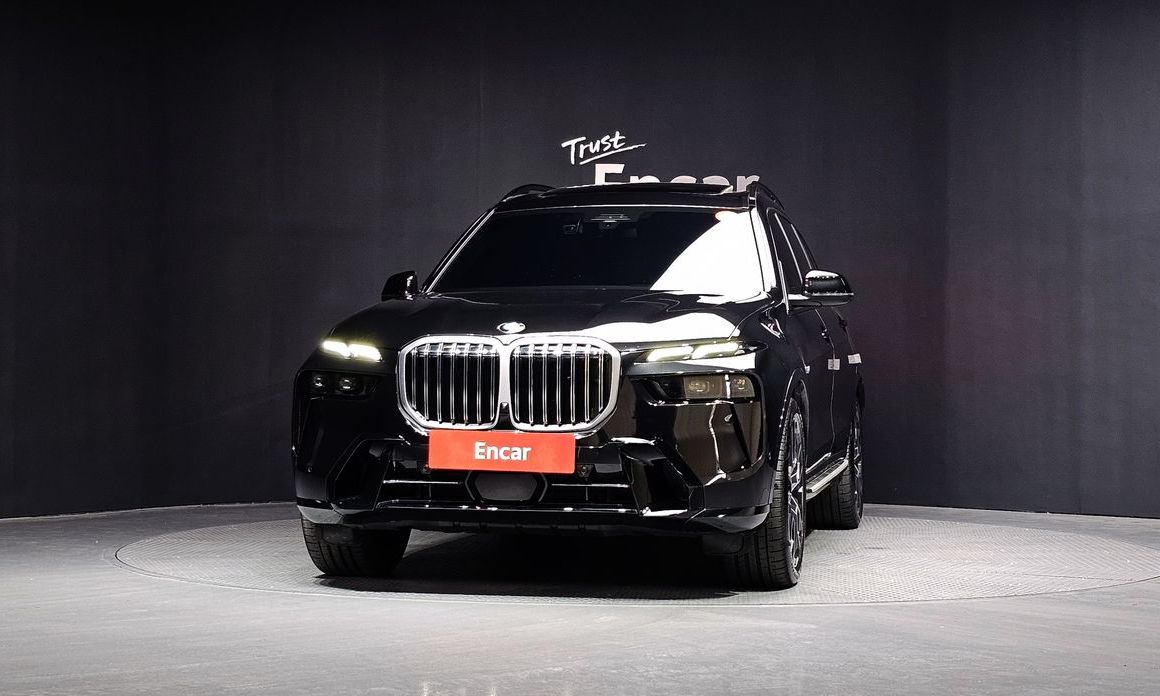 BMW X7 2025