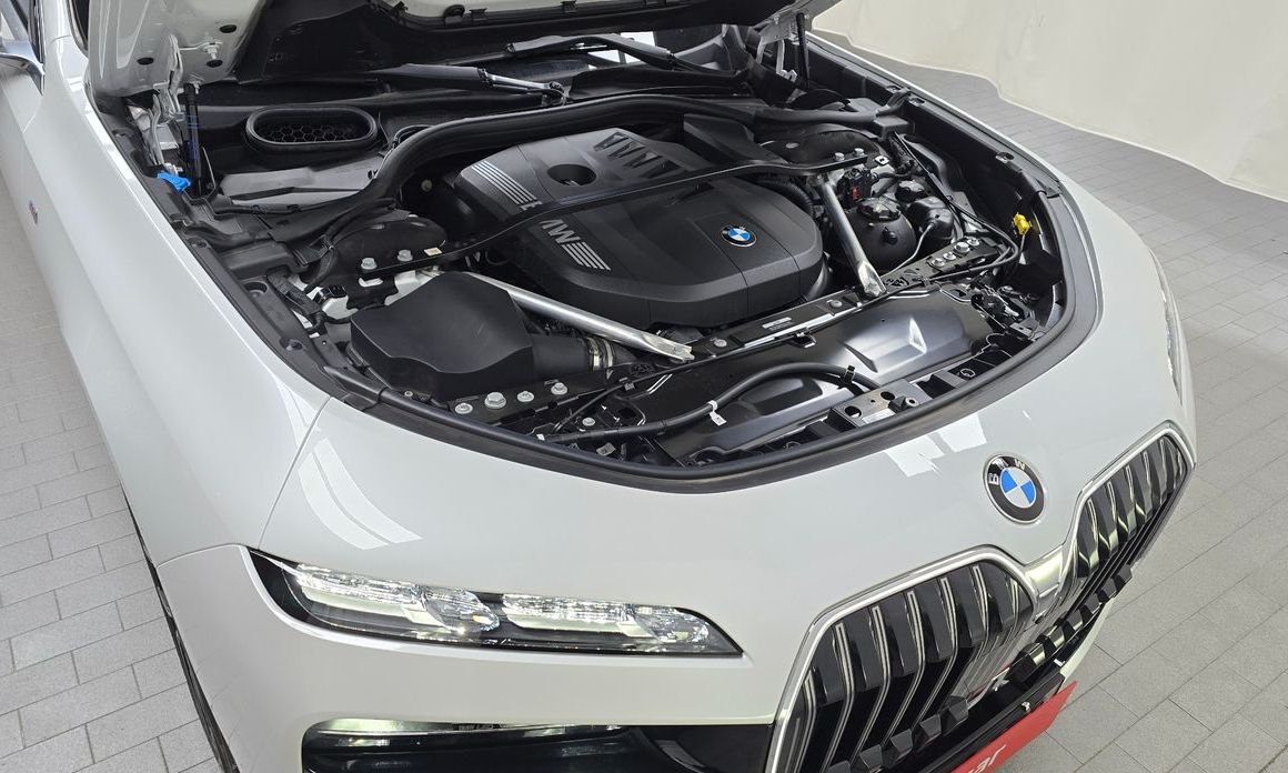 BMW 7-Series 2025