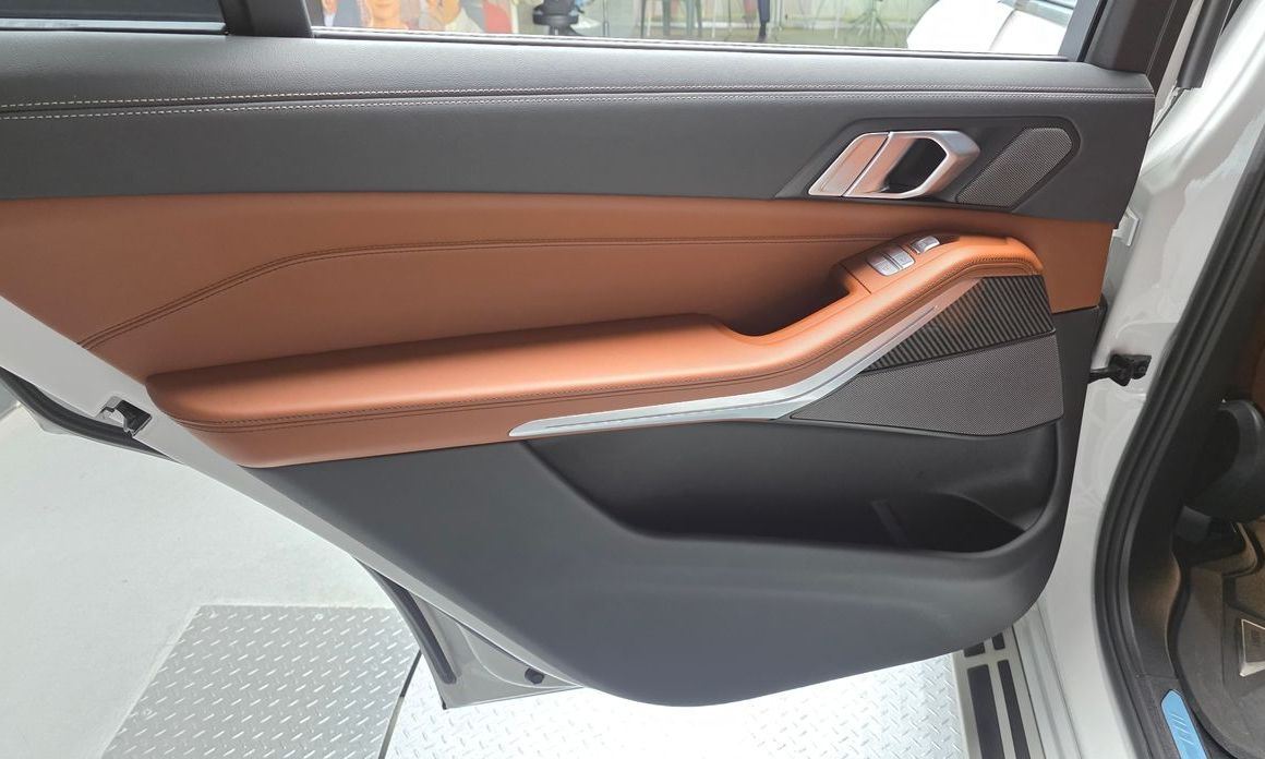 BMW X7 2025
