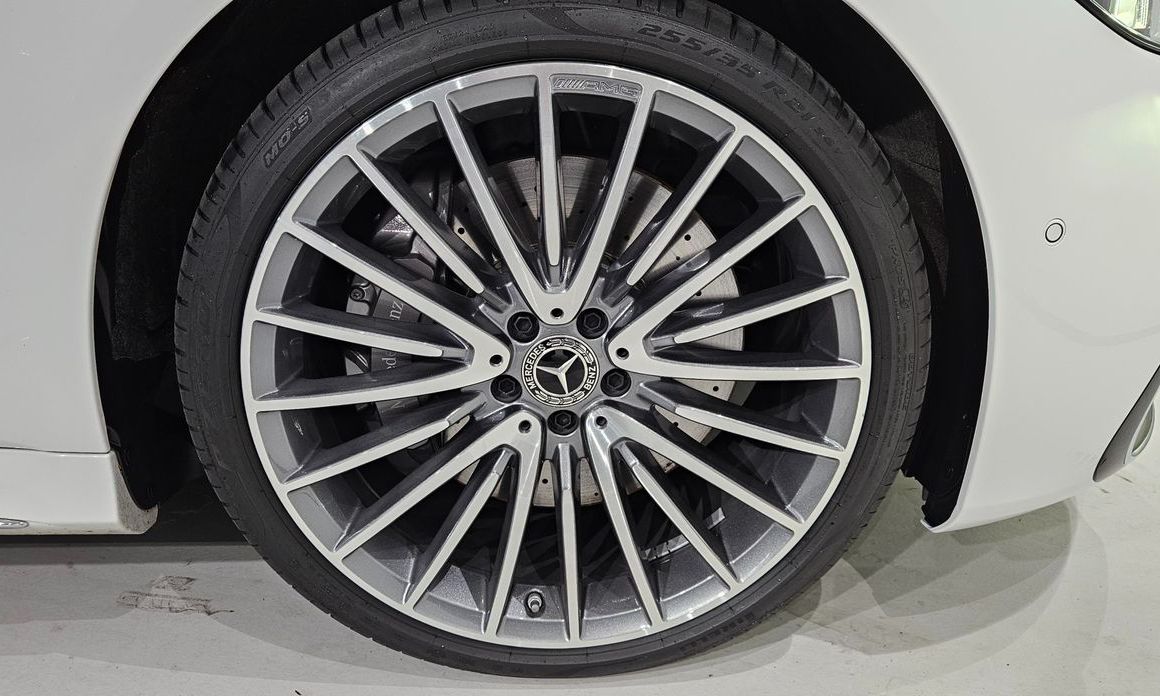 Mercedes-Benz S-Class 2025