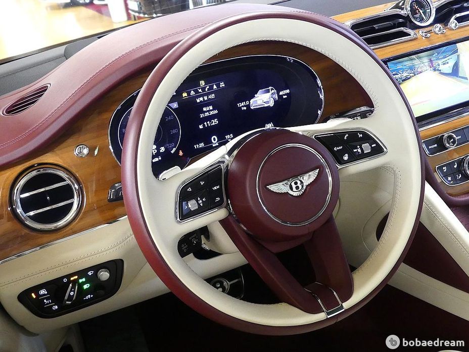 Bentley Bentayga 2022