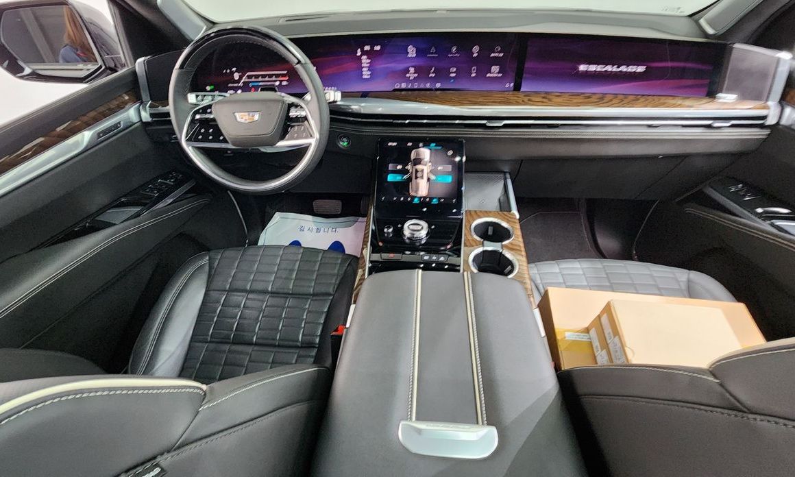 Cadillac Escalade 2025